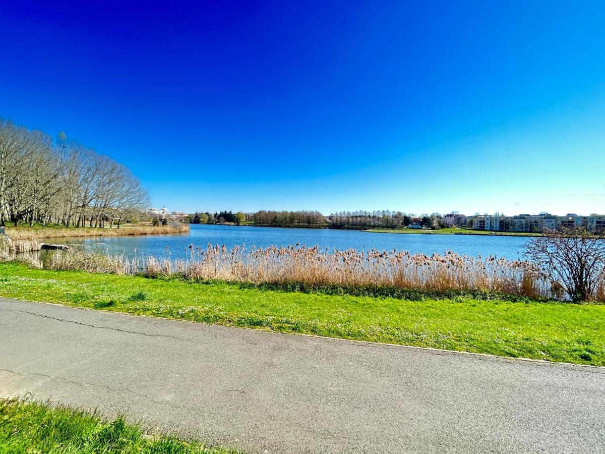 Les 6 Reflets Du Lac Torcy  Luaran gambar